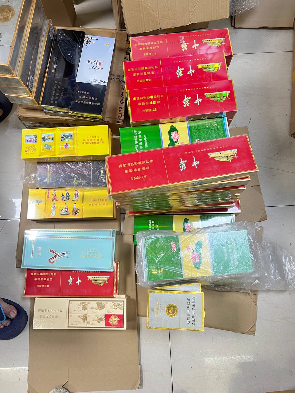 午夜免费免自怕线钱,大众轻徒步热潮兴起,低难度徒步高清在线观看